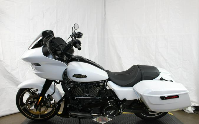 Harley-Davidson Road Glide™ 2024 FLTRX 84497964 WHITE ONYX PRL