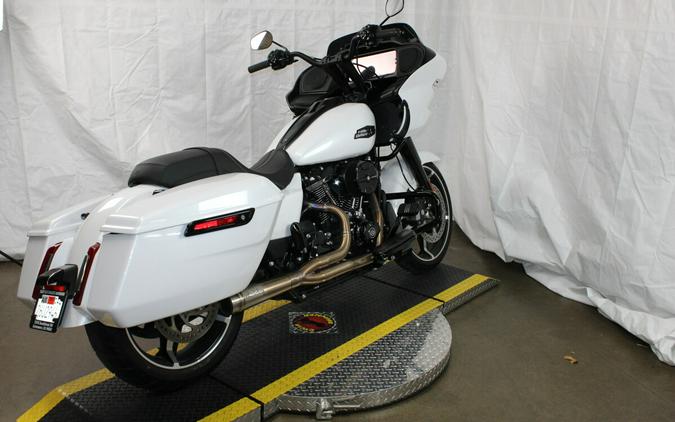 Harley-Davidson Road Glide™ 2024 FLTRX 84497964 WHITE ONYX PRL
