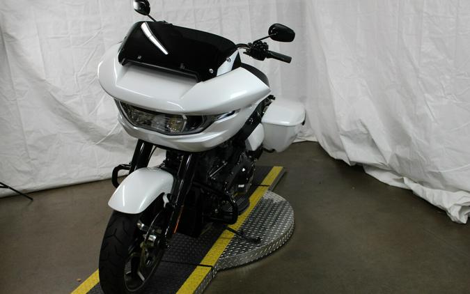 Harley-Davidson Road Glide™ 2024 FLTRX 84497964 WHITE ONYX PRL