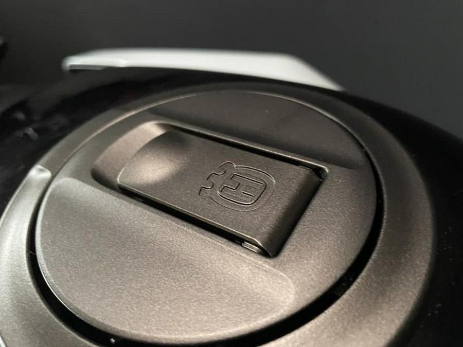 2024 Husqvarna® Vitpilen 401