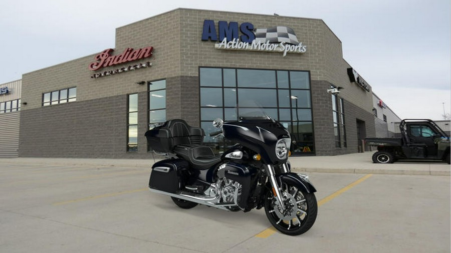 2021 Indian Motorcycle® Roadmaster® Limited Thunder Black Azure Crystal