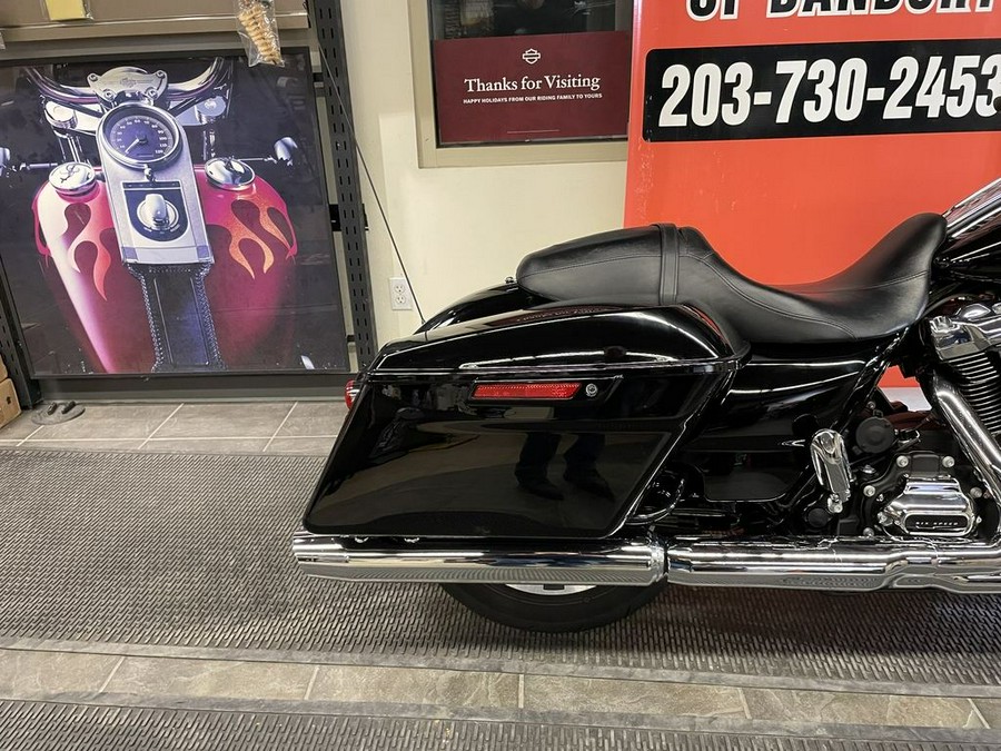 2017 Harley-Davidson® FLHXS - Street Glide® Special