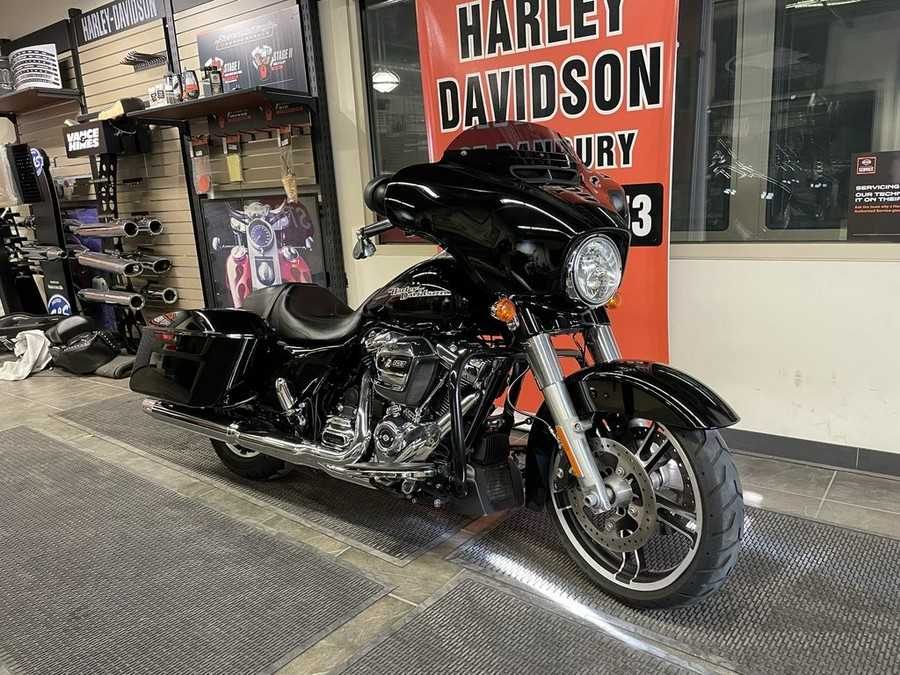 2017 Harley-Davidson® FLHXS - Street Glide® Special