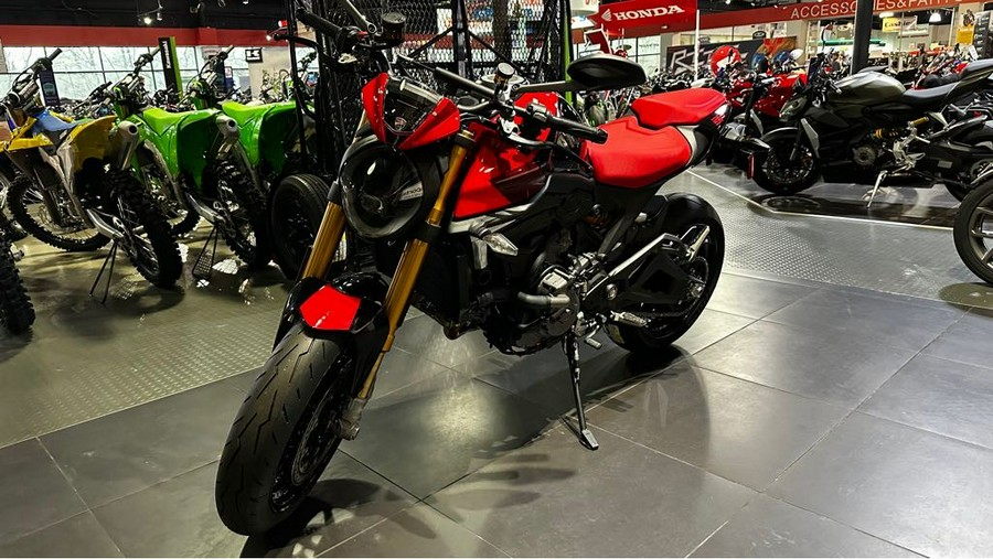 2024 Ducati Monster SP