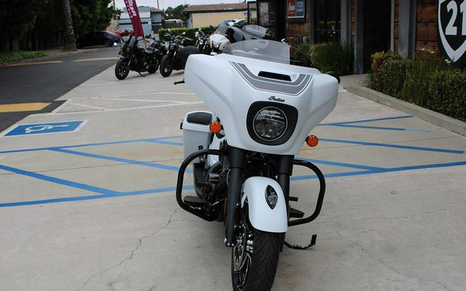 2024 Indian Motorcycle® Chieftain® Dark Horse® Ghost White Metallic Smoke