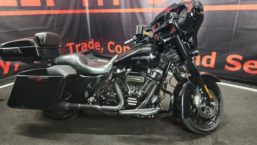 2019 Harley-Davidson® FLHXS