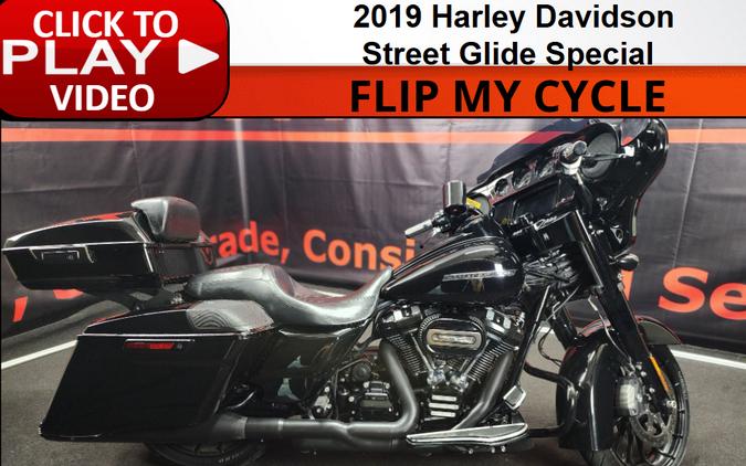 2019 Harley-Davidson® FLHXS