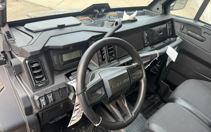 2026 Can-Am Defender XT CAB HD11