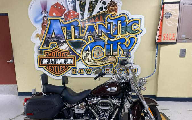 2022 Harley-Davidson® Heritage Classic 114 Midnight Crimson (Chrome Finish w/Cast Wheels) FLHCS