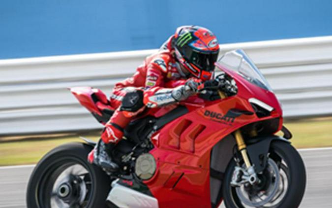 2024 Ducati Panigale V4 S