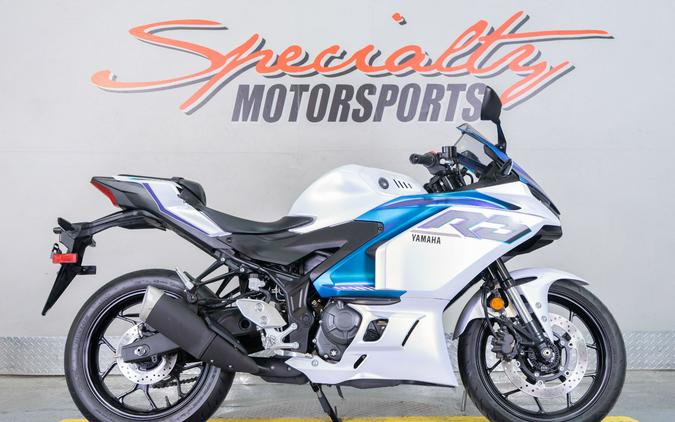 2025 Yamaha YZF-R3