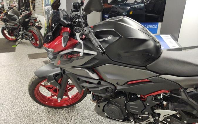 2025 Z500 SE ABS - Warranty until 6/13/28! - Kawasaki