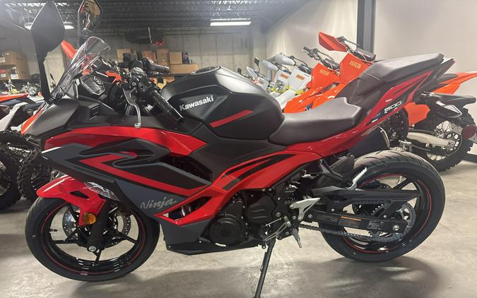 2025 Kawasaki NINJA 500 ABS