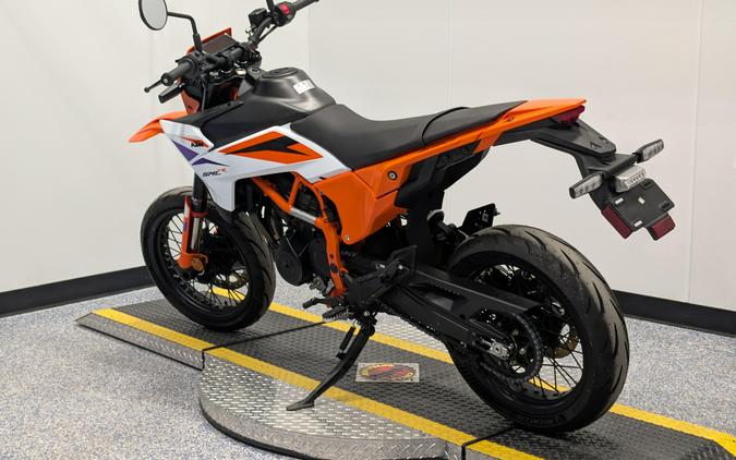 2026 KTM 390 SMC R