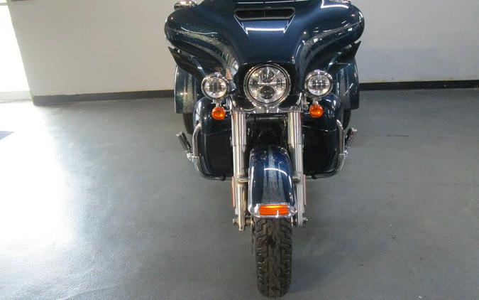 2016 Harley-Davidson® FLHTCUTG - Tri Glide® Ultra