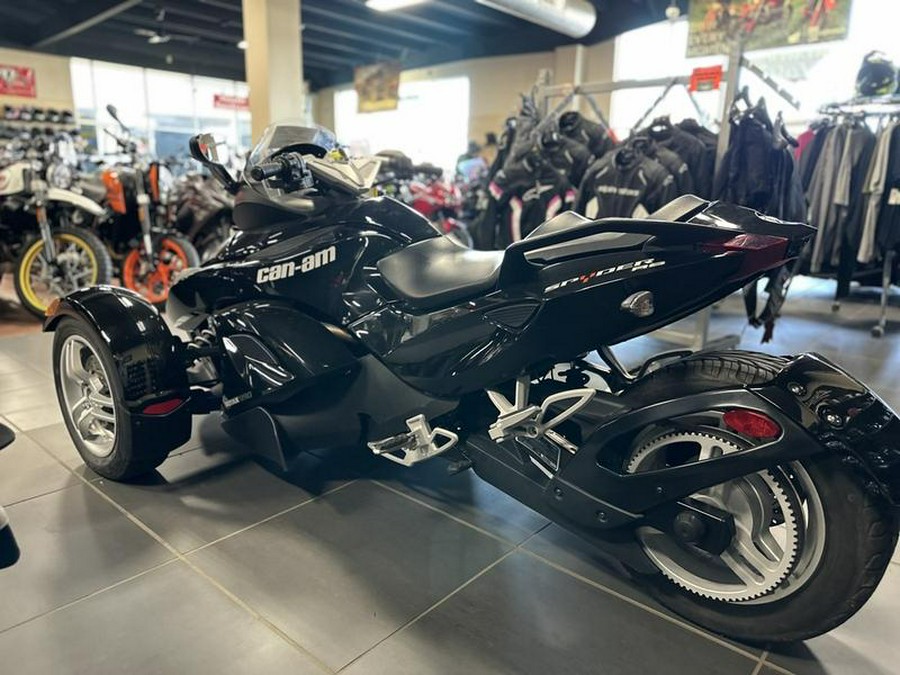 2012 Can-Am® Spyder Roadster RS-S