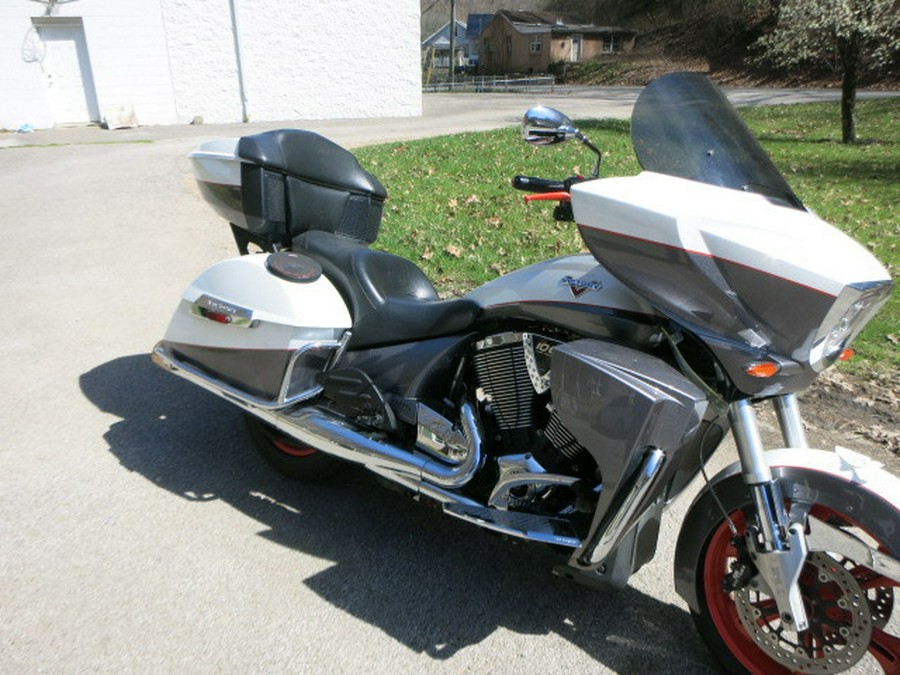 2015 Victory Motorcycles Victory Cross Country Tour®