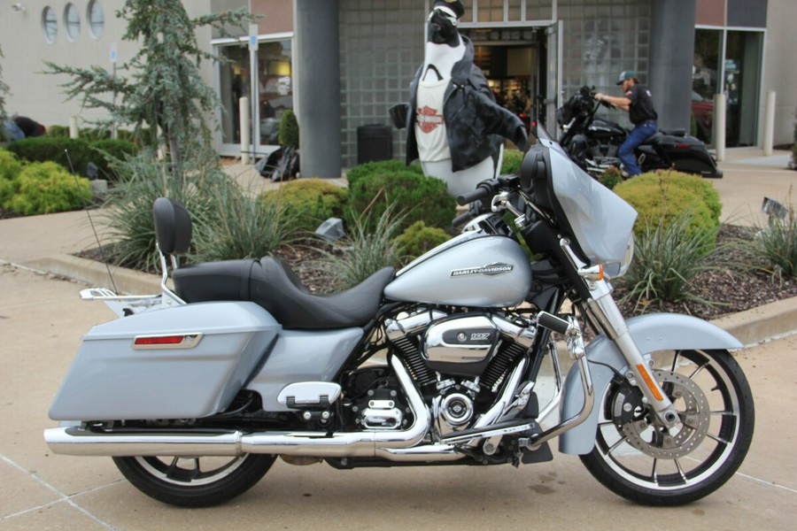 2023 Harley-Davidson Street Glide