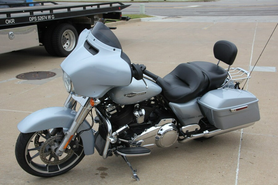 2023 Harley-Davidson Street Glide