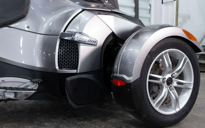 2012 Can-Am Spyder® RT Audio & Convenience