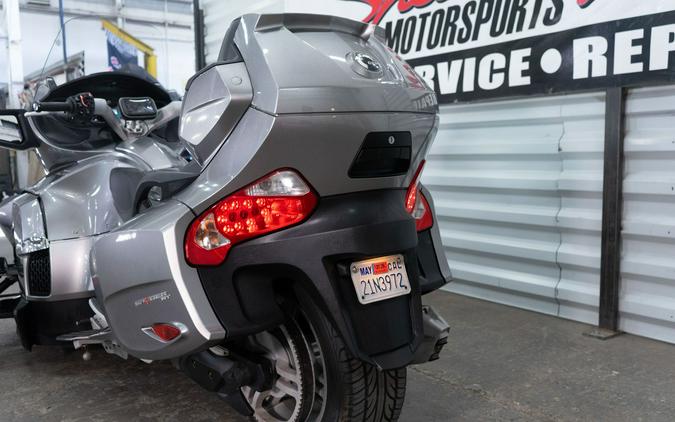 2012 Can-Am Spyder® RT Audio & Convenience
