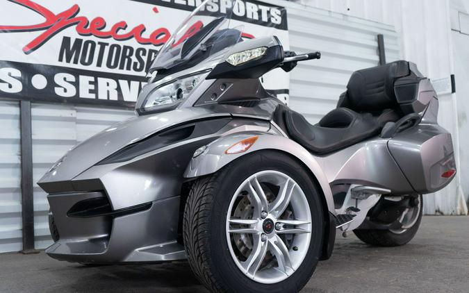 2012 Can-Am Spyder® RT Audio & Convenience
