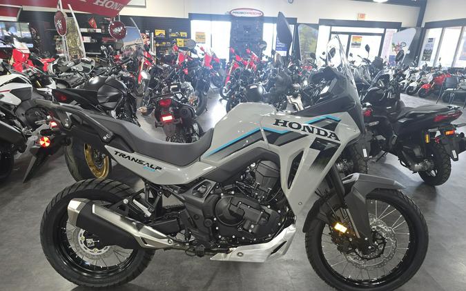 2026 Honda Transalp E-Clutch