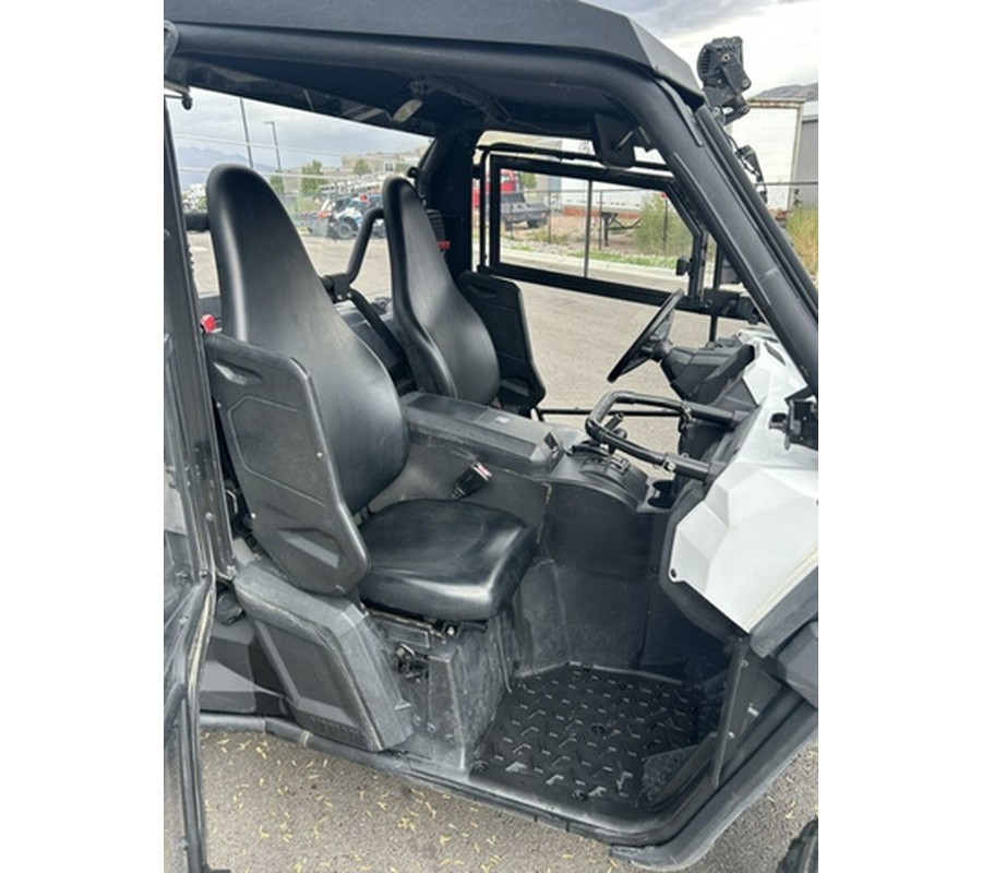 2016 Yamaha Wolverine R-Spec EPS Alpine White