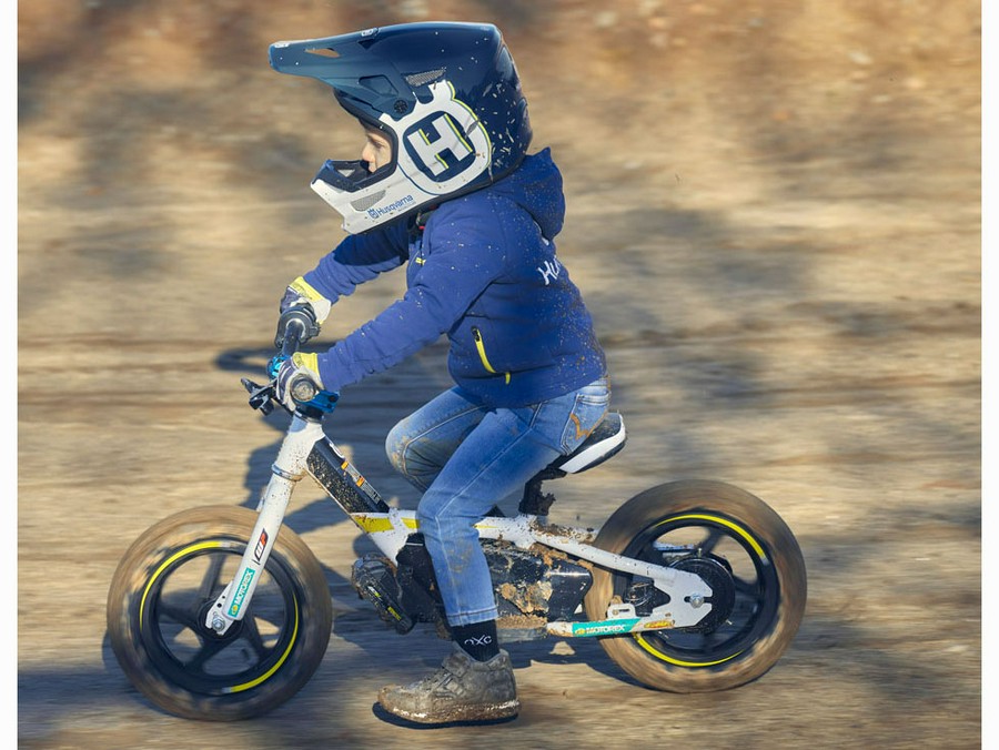 2023 Husqvarna 12eDrive