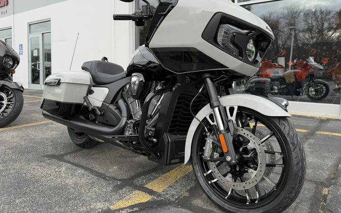 2026 Indian Motorcycle CHALLENGER DARK HORSE 112 PACKAGE
