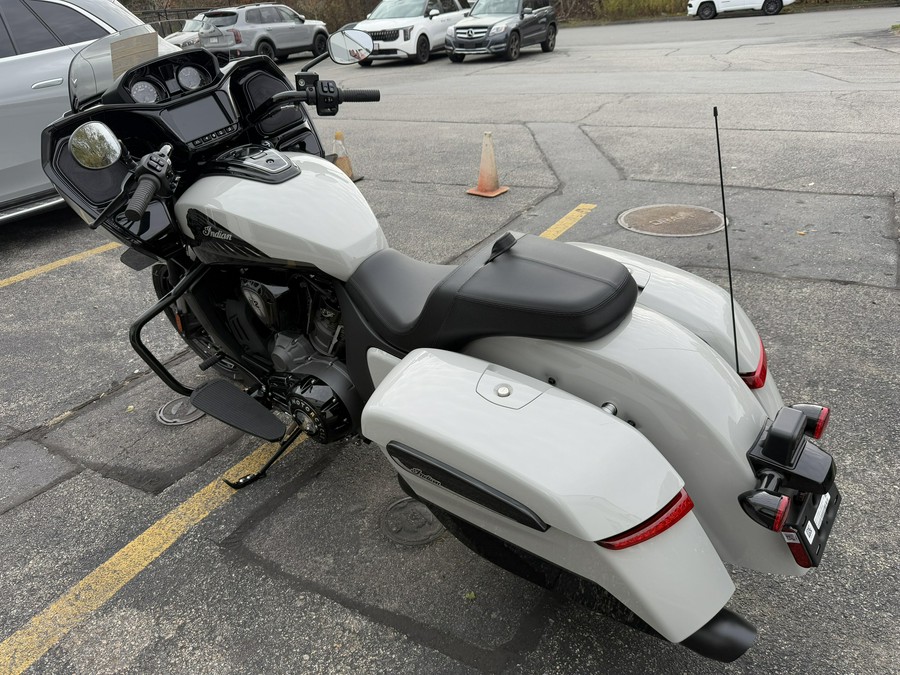 2026 Indian Motorcycle CHALLENGER DARK HORSE 112 PACKAGE