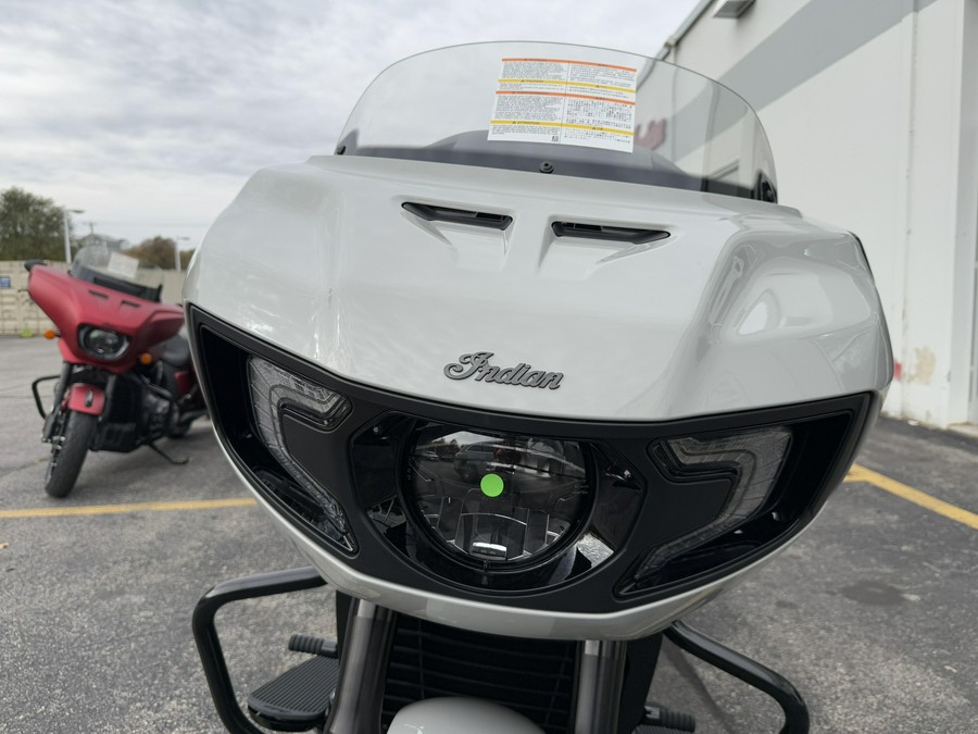 2026 Indian Motorcycle CHALLENGER DARK HORSE 112 PACKAGE