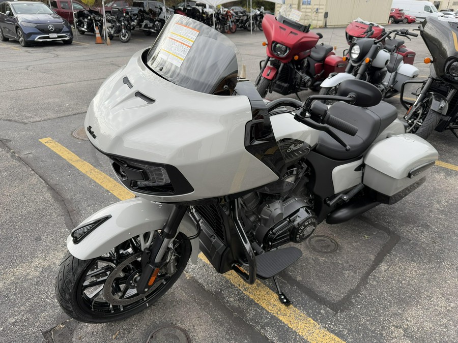 2026 Indian Motorcycle CHALLENGER DARK HORSE 112 PACKAGE