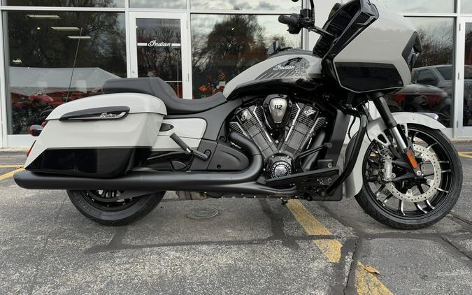 2026 Indian Motorcycle CHALLENGER DARK HORSE 112 PACKAGE