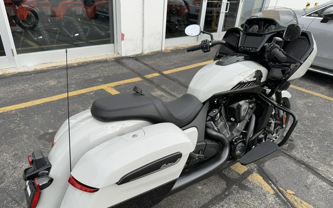 2026 Indian Motorcycle CHALLENGER DARK HORSE 112 PACKAGE