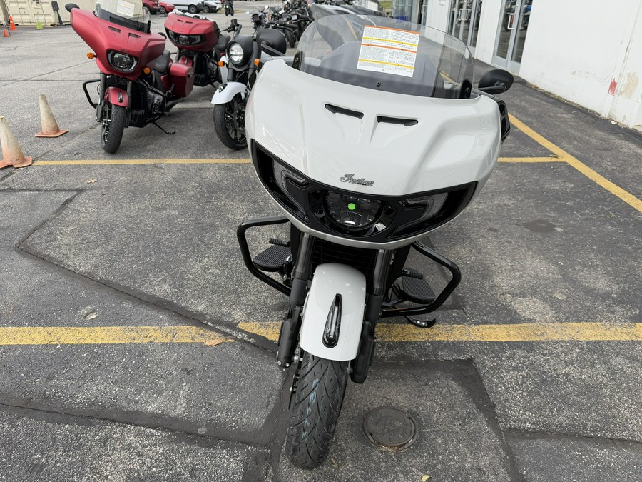 2026 Indian Motorcycle CHALLENGER DARK HORSE 112 PACKAGE