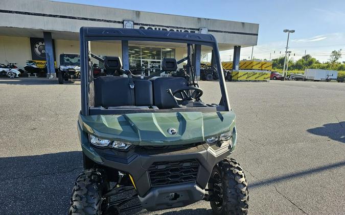 2024 Can-Am® Defender DPS HD7 Tundra Green