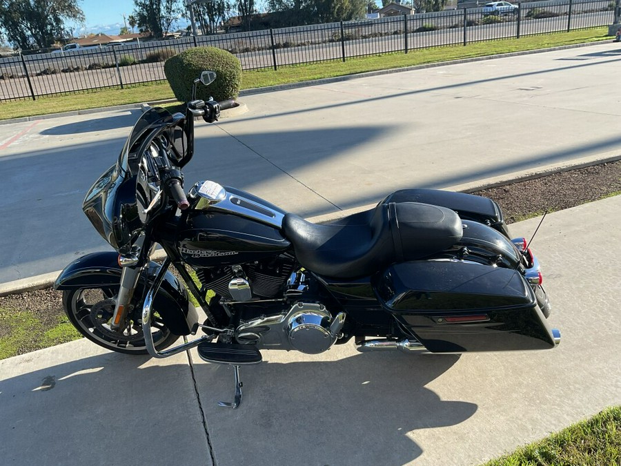 FLHXS 2015 Street Glide® Special