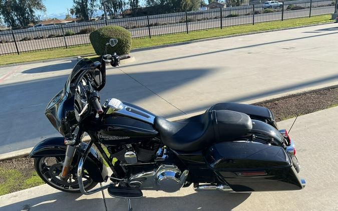 FLHXS 2015 Street Glide® Special