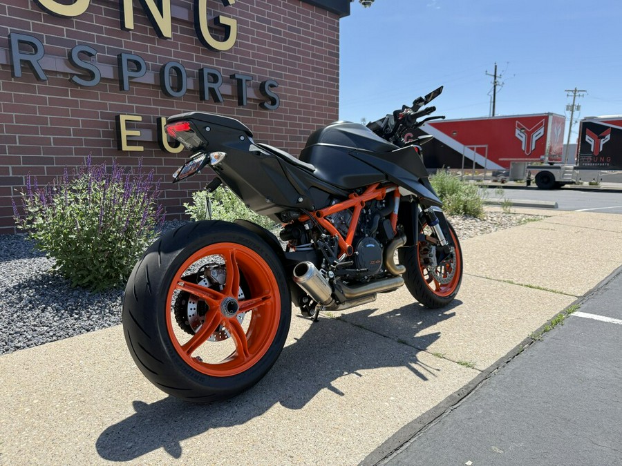 2022 KTM 1290 Super Duke R EVO Blue / Black / Orange