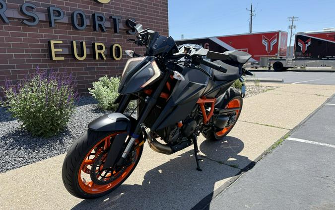 2022 KTM 1290 Super Duke R EVO Blue / Black / Orange