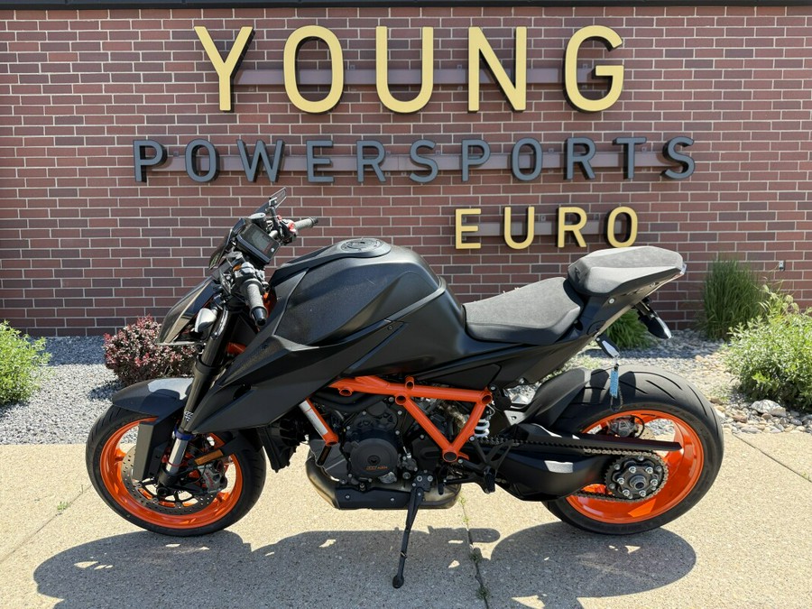 2022 KTM 1290 Super Duke R EVO Blue / Black / Orange
