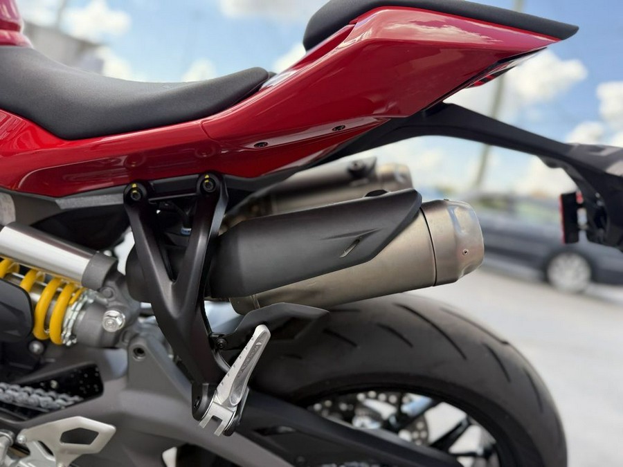 2026 Ducati Streetfighter V2 Ducati Red