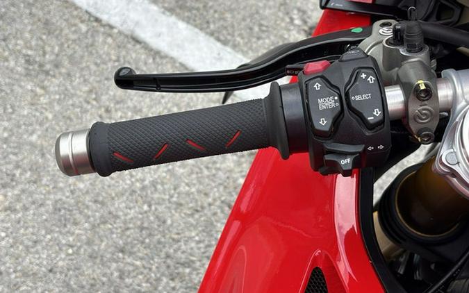 2024 Ducati Panigale V4 R Livery V4