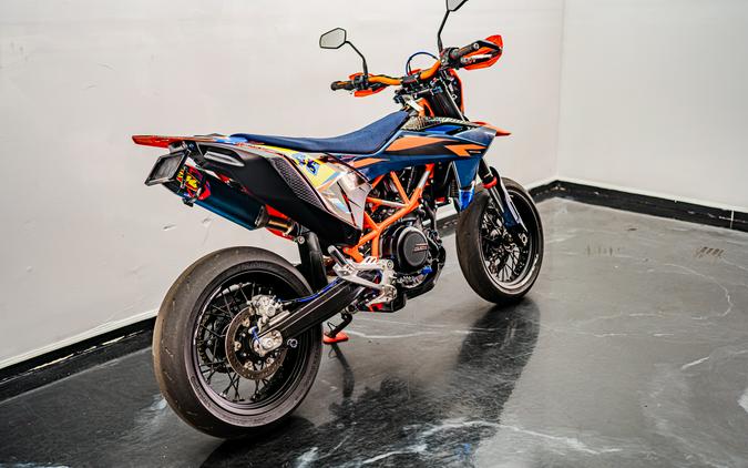 2026 KTM 690 SMC R