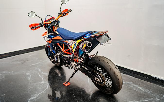 2026 KTM 690 SMC R