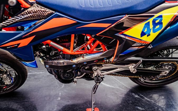 2026 KTM 690 SMC R