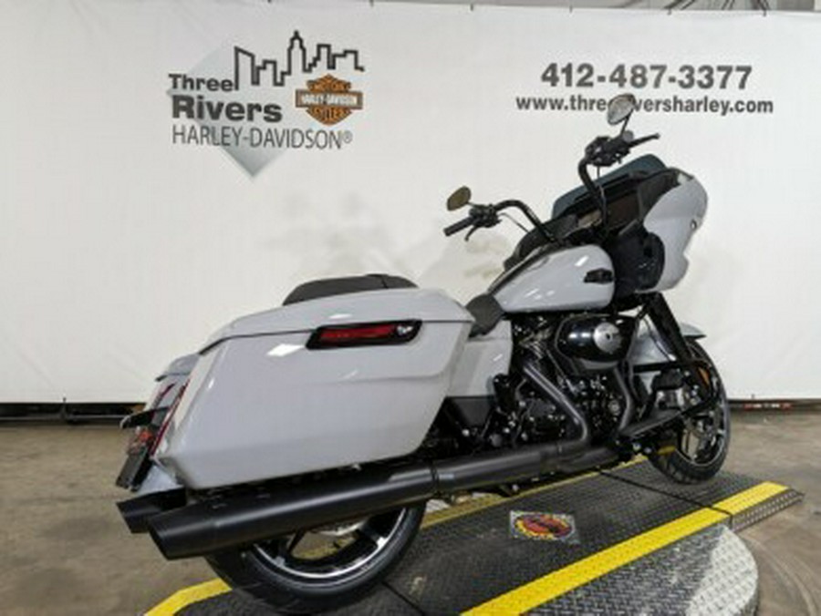 2024 Harley-Davidson Road Glide® Billiard Gray – Black Finish