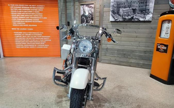 2014 Harley-Davidson® FLD - Dyna® Switchback™