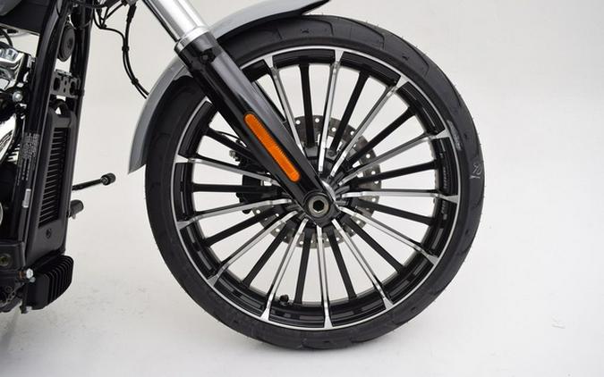 2025 Harley-Davidson Softail FXBR - Breakout